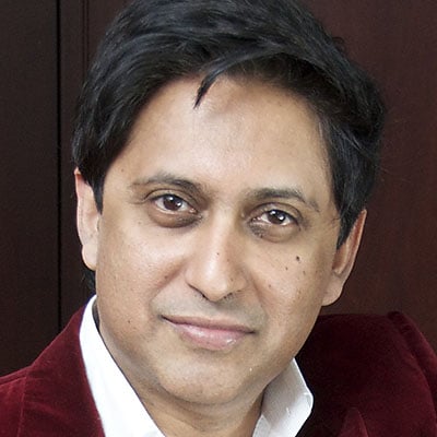 SRINI PILLAY, MD